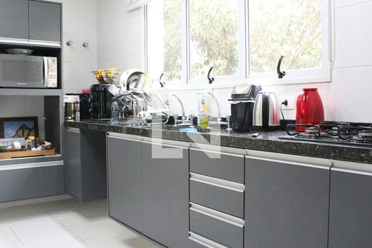 Cozinha de apartamento à venda com 3 quartos, 117m² em Jardim São Paulo, São Paulo
