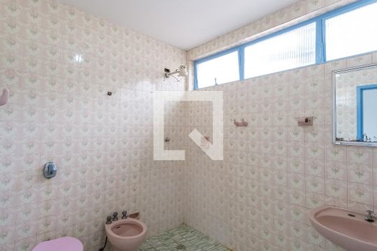 Banheiro de casa à venda com 3 quartos, 180m² em Vila Santo Estevão, São Paulo