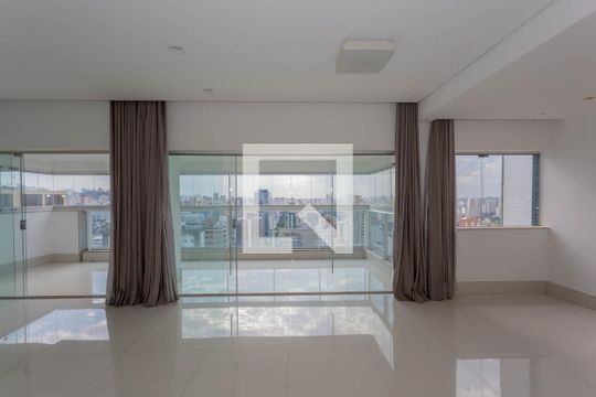 Sala de apartamento para alugar com 4 quartos, 197m² em Funcionários, Belo Horizonte
