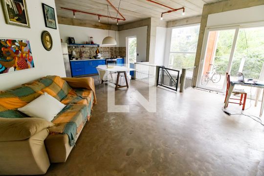 Casa à venda com 4 quartos, 210m² em Paraíso do Morumbi, São Paulo