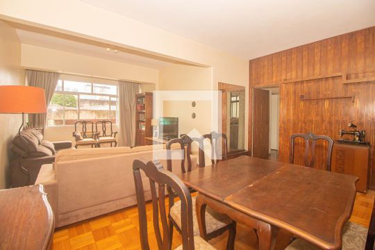 Apartamento à venda com 3 quartos, 115m² em Rio Branco, Porto Alegre