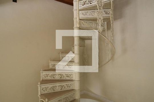Sala 1 de casa à venda com 5 quartos, 329m² em Penha Circular, Rio de Janeiro