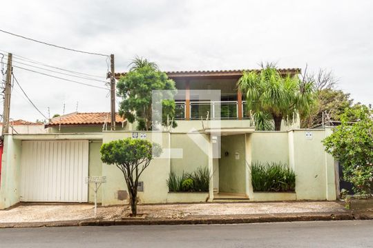 Fachada da casa de casa para alugar com 4 quartos, 500m² em Jardim São Paulo, Americana