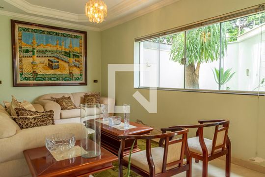 Sala 1 de casa para alugar com 4 quartos, 500m² em Jardim São Paulo, Americana