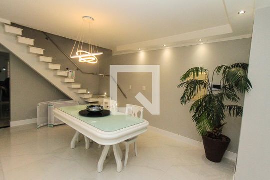 Sala de casa à venda com 3 quartos, 240m² em Vila Formosa, São Paulo