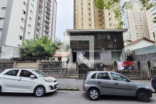 Fachada de casa à venda com 5 quartos, 399m² em Jardim, Santo André
