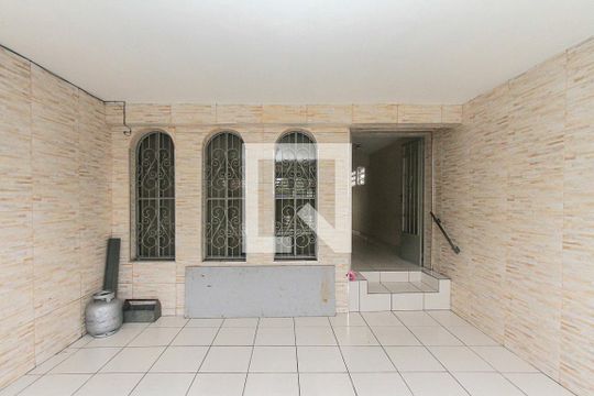 Garagem de casa à venda com 4 quartos, 148m² em Parque Novo Lar, São Paulo