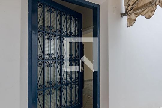 Área comum de casa à venda com 3 quartos, 293m² em Jardim das Bandeiras, São Paulo