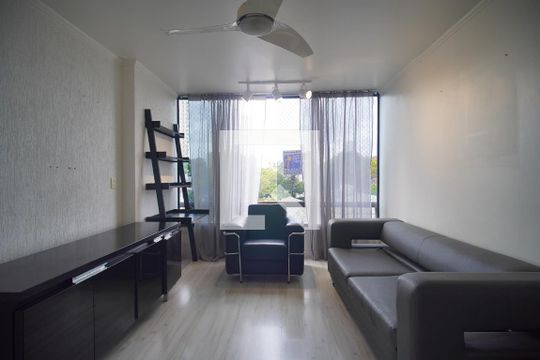 Sala de apartamento para alugar com 2 quartos, 65m² em Boa Vista, Novo Hamburgo