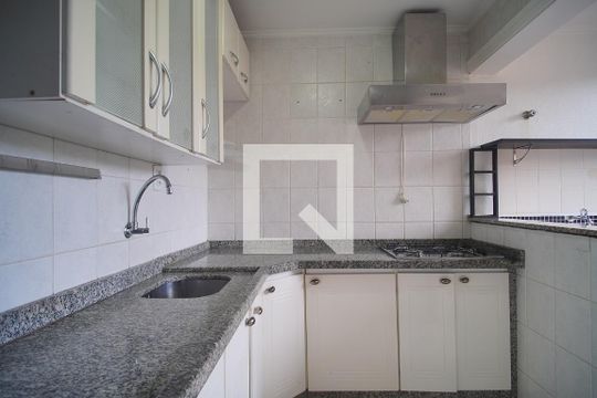 Cozinha de apartamento para alugar com 2 quartos, 65m² em Boa Vista, Novo Hamburgo