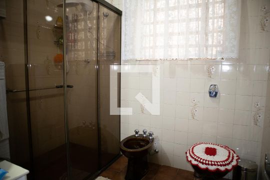 Banheiro de casa à venda com 4 quartos, 180m² em Vila Paiva, São Paulo