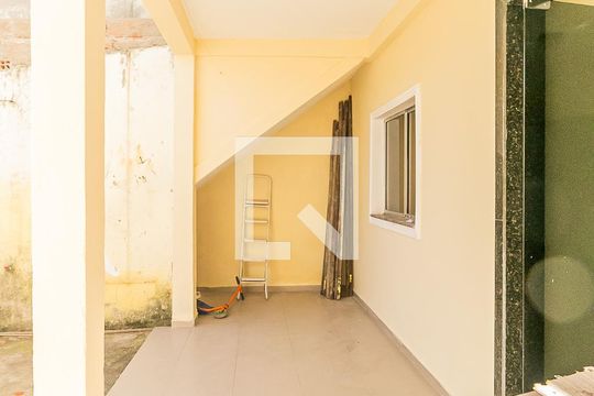 Varanda de casa à venda com 2 quartos, 101m² em Santa Terezinha, Belo Horizonte