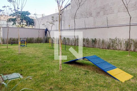 Pet place de apartamento para alugar com 1 quarto, 27m² em Jardim Caravelas, São Paulo