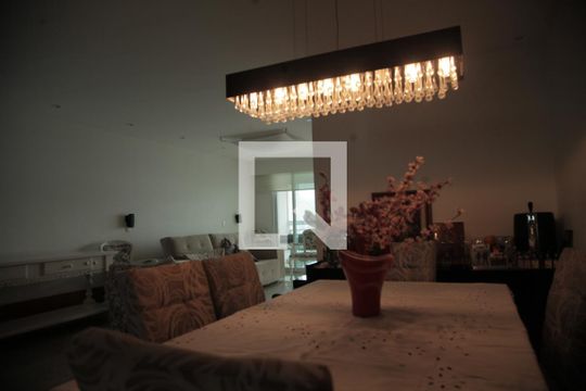 Sala de Jantar  de apartamento à venda com 4 quartos, 180m² em Ingá, Niterói