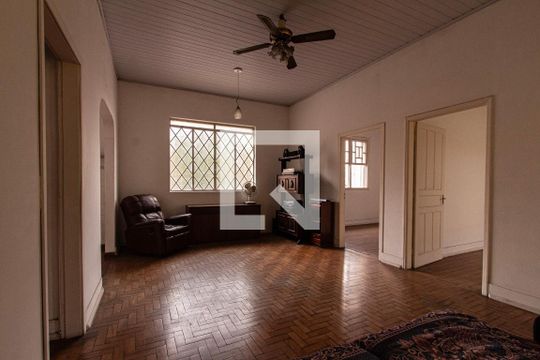 Sala de casa para alugar com 5 quartos, 380m² em Vila Independencia, Sorocaba