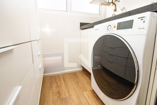 Área de serviço- Máquina de lavar  de apartamento à venda com 1 quarto, 58m² em Itaim Bibi, São Paulo