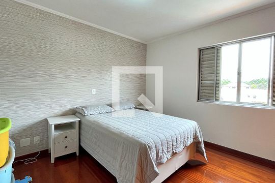 Quarto 1 de casa à venda com 4 quartos, 180m² em Vila Galvão, Guarulhos