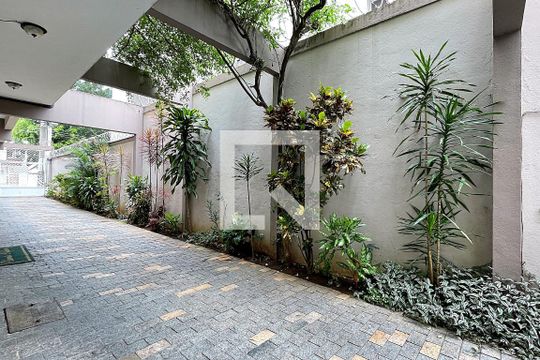 Área comum de casa à venda com 4 quartos, 180m² em Vila Galvão, Guarulhos
