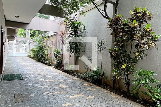 Área comum de casa à venda com 4 quartos, 180m² em Vila Galvão, Guarulhos