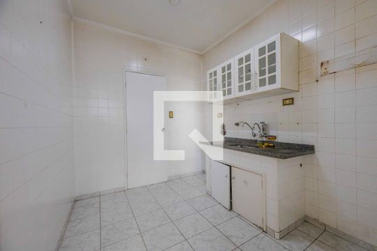 Cozinha de apartamento à venda com 2 quartos, 72m² em Cerqueira César, São Paulo