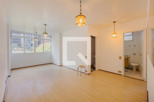 Apartamento à venda com 2 quartos, 72m² em Cerqueira César, São Paulo