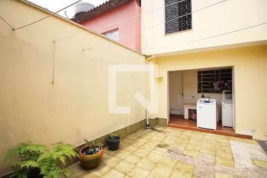 Área de Serviço e Quintal de casa à venda com 3 quartos, 294m² em Vila Caminho do Mar, São Bernardo do Campo