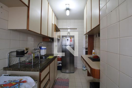 Cozinha de apartamento à venda com 2 quartos, 55m² em Vila Constancia, São Paulo