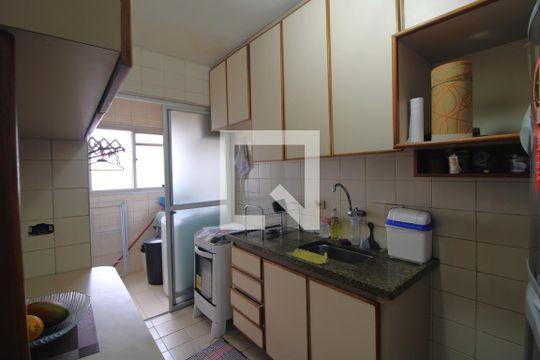Cozinha de apartamento à venda com 2 quartos, 55m² em Vila Constancia, São Paulo