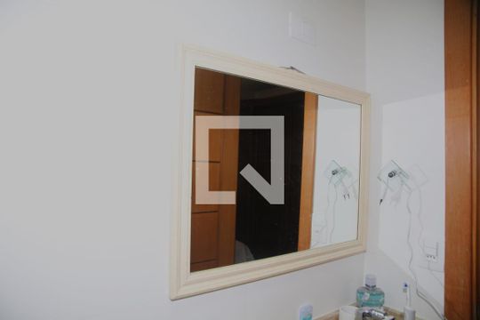 Banheiro da Suíte  de apartamento para alugar com 2 quartos, 104m² em Vila Caiçara, Praia Grande