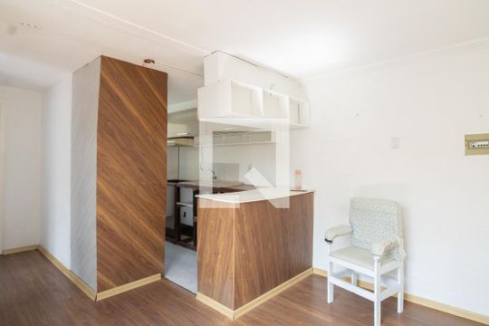 Sala de apartamento à venda com 2 quartos, 43m² em Vila Nova, Porto Alegre