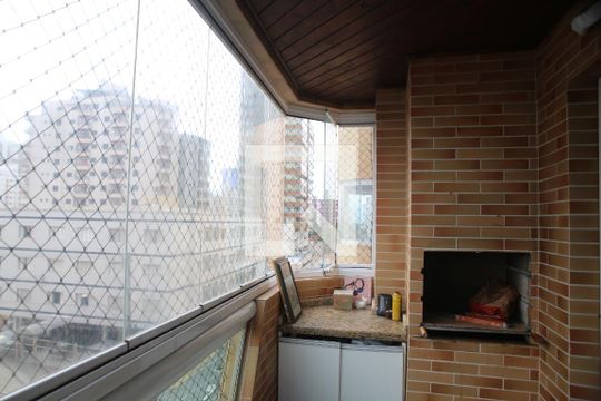 Varanda de apartamento para alugar com 3 quartos, 140m² em Vila Tupi, Praia Grande