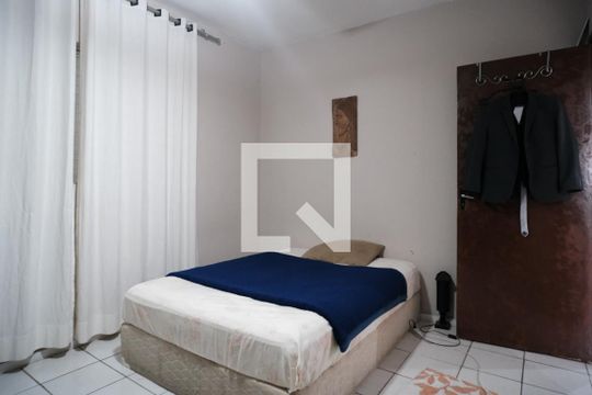 Quarto 1 de casa à venda com 6 quartos, 224m² em Artur Alvim, São Paulo