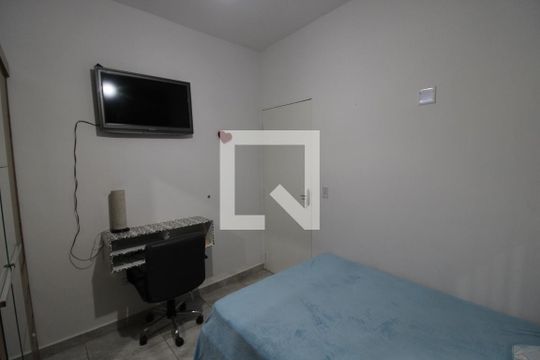 Quarto 1 de casa à venda com 6 quartos, 200m² em Parque Peruche, São Paulo