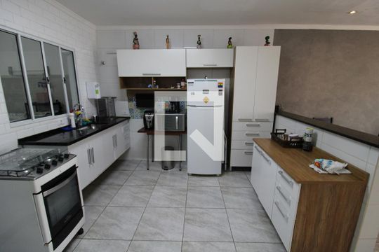 Cozinha de casa à venda com 6 quartos, 200m² em Parque Peruche, São Paulo