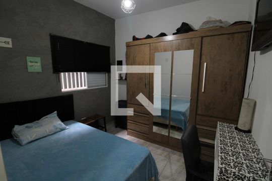 Quarto 1 de casa à venda com 6 quartos, 200m² em Parque Peruche, São Paulo