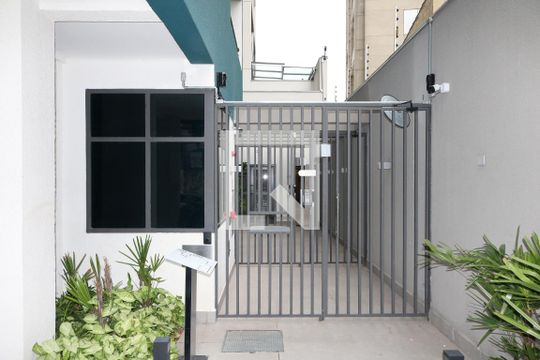 Fachada de apartamento para alugar com 1 quarto, 27m² em Parada Inglesa, São Paulo