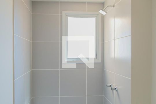 Banheiro 2 de apartamento para alugar com 3 quartos, 140m² em Jardim Santa Barbara, Embu das Artes