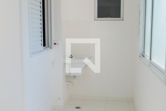 Lavanderia de apartamento para alugar com 3 quartos, 140m² em Jardim Santa Barbara, Embu das Artes