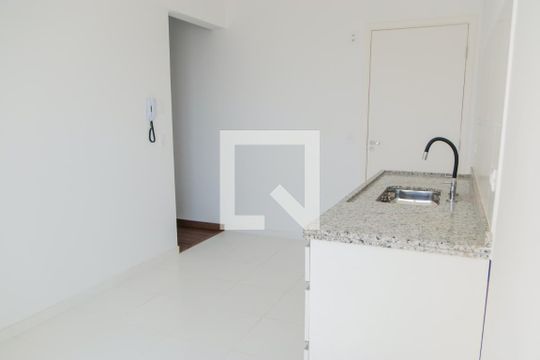 Cozinha de apartamento para alugar com 3 quartos, 140m² em Jardim Santa Barbara, Embu das Artes