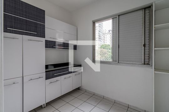 Quarto de serviço de apartamento à venda com 2 quartos, 107m² em Paraíso, São Paulo