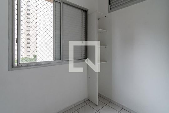 Quarto de serviço de apartamento à venda com 2 quartos, 107m² em Paraíso, São Paulo