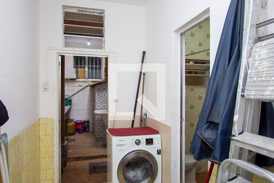 Quarto de Serviço de casa à venda com 6 quartos, 200m² em Icaraí, Niterói