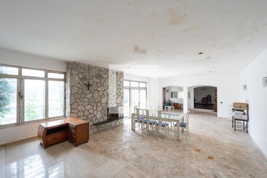 Sala 1 de casa para alugar com 3 quartos, 800m² em Indianópolis, São Paulo