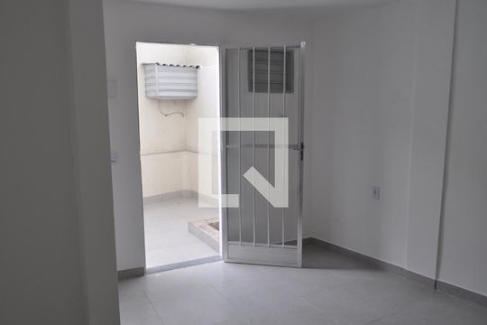 Sala de casa à venda com 2 quartos, 35m² em Engenho de Dentro, Rio de Janeiro