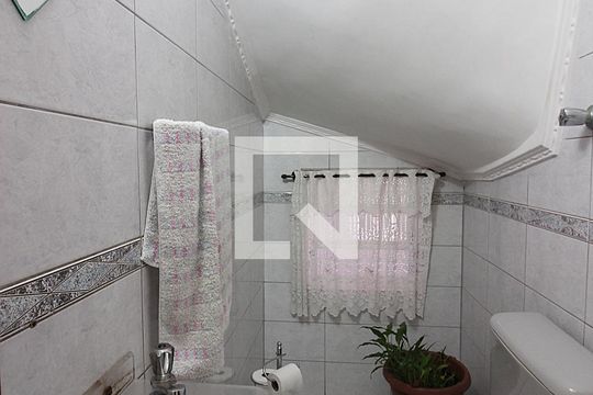 Lavabo  de casa à venda com 4 quartos, 213m² em Vila Santa Terezinha, São Bernardo do Campo