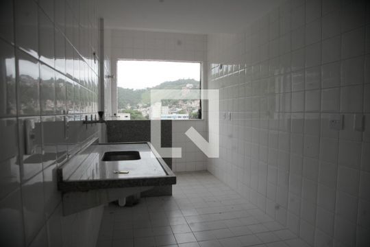 Cozinha de apartamento para alugar com 2 quartos, 60m² em Santa Rosa, Niterói