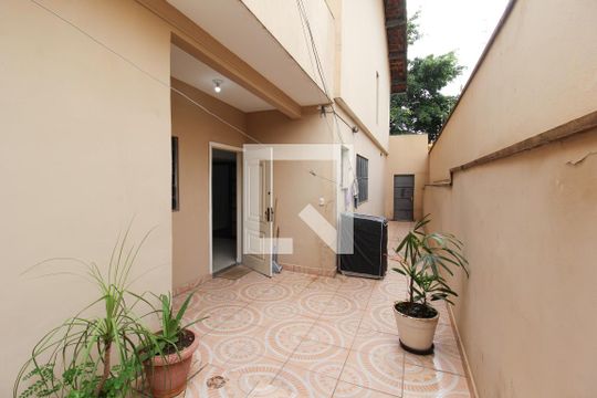 Área Externa de casa à venda com 2 quartos, 149m² em Indianópolis, São Paulo