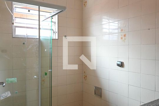 Banheiro de casa à venda com 3 quartos, 120m² em Vila Caraguatá, São Paulo