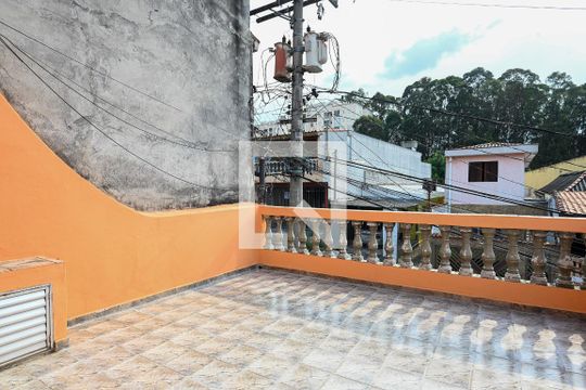 Varanda de casa à venda com 3 quartos, 120m² em Vila Caraguatá, São Paulo