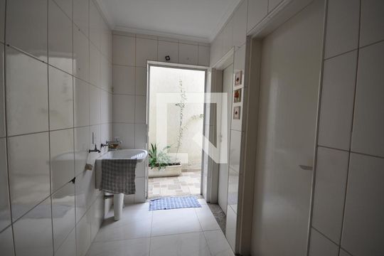 Área de Serviço de casa à venda com 3 quartos, 164m² em Vila Constança, São Paulo